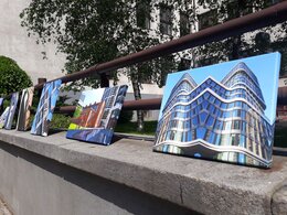 Absolventi UTV pri STU vystavovali fotografie v uliciach Bratislavy