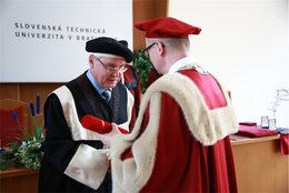 Doctor honoris causa Petrovi Schaafovi