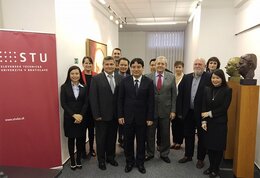 Delegation from Vietnam at the STU