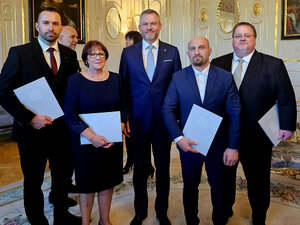 STU má nových profesorov, vymenoval ich prezident