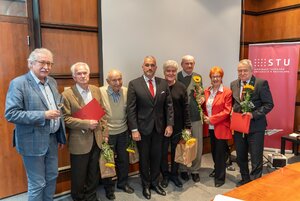 Jubilanti a rektor M. Strémy, D. Petráš, R. Wagnerová