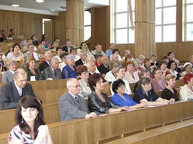 Absolventi v Aule Dionýza Ilkoviča