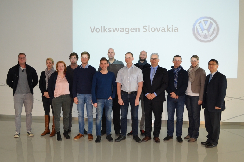 Exkurzia programu Profesionálne MBA Automobilového priemyslu 2016 - 2018 do spoločnosti Volkswagen Slovakia