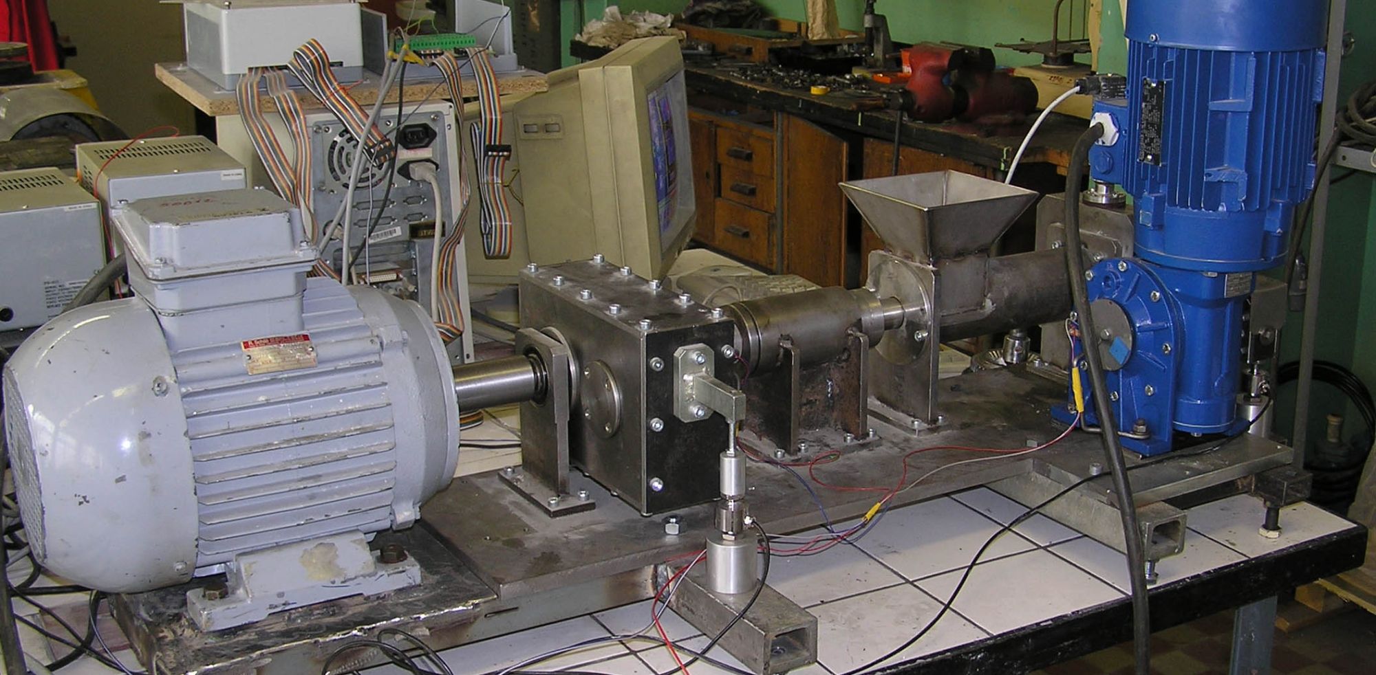 zavitovkovy extruder