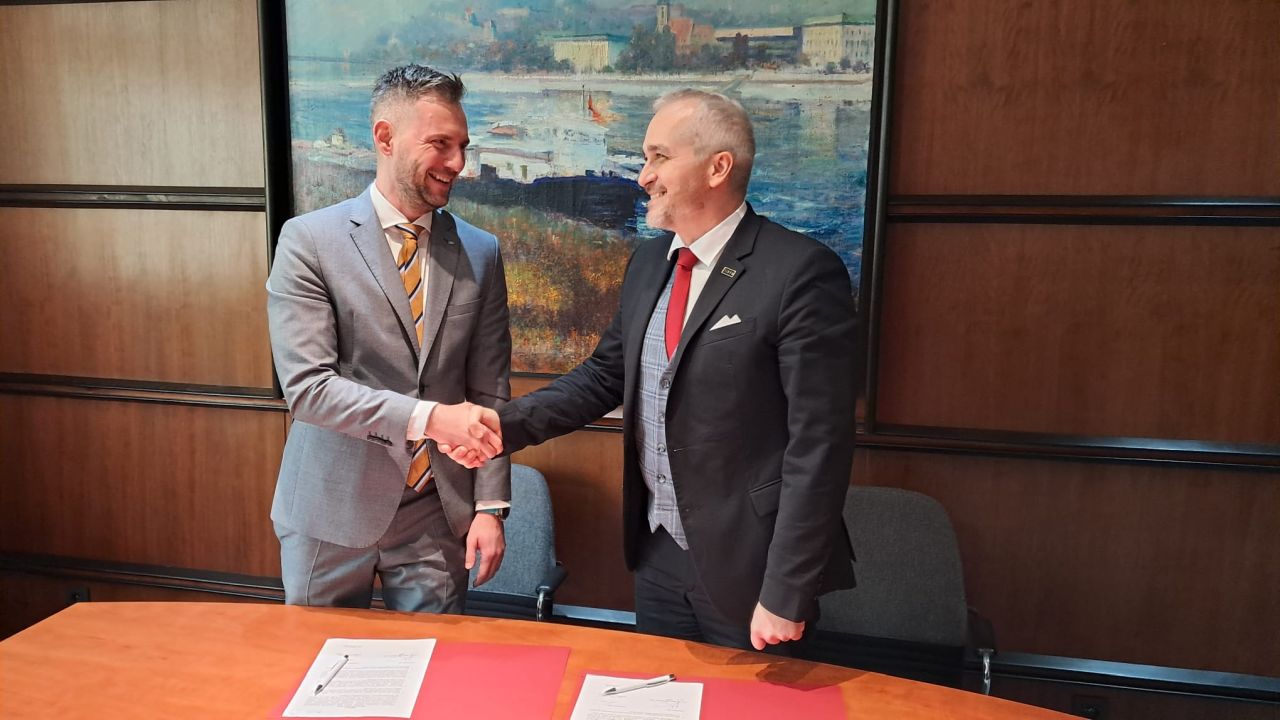 L. Kizak, M. Strémy